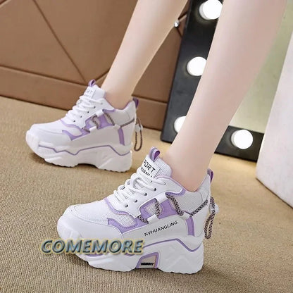 Women's platform shoes 