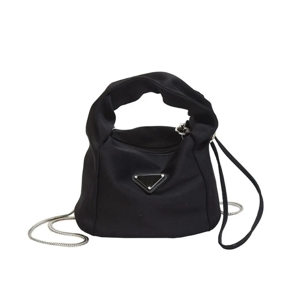 Bolso de mano negro de estilo coreano con asa plisada