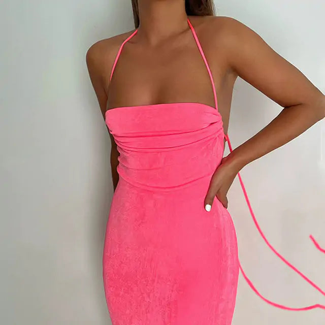 Vestido Corto con Espalda Abierta