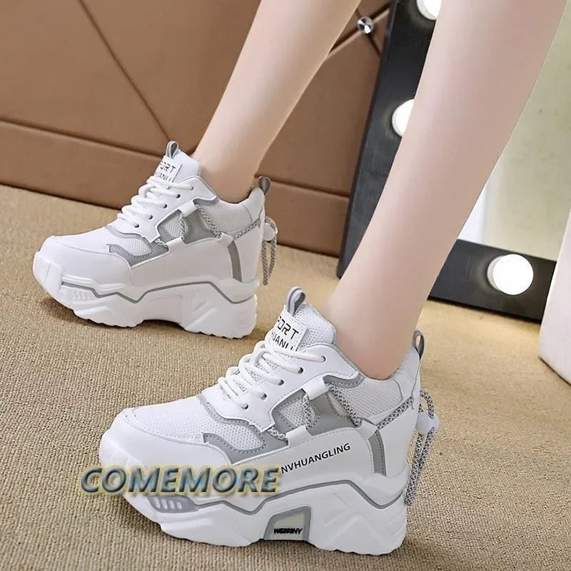 Women's platform shoes 