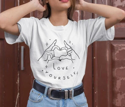 Camiseta Love Yourself