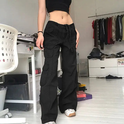 Bell-bottom cargo pants