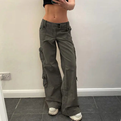 Bell-bottom cargo pants