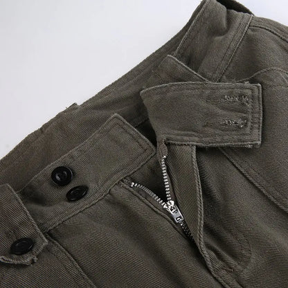 Bell-bottom cargo pants