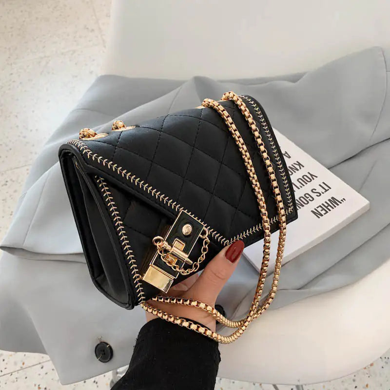 Bag with chain