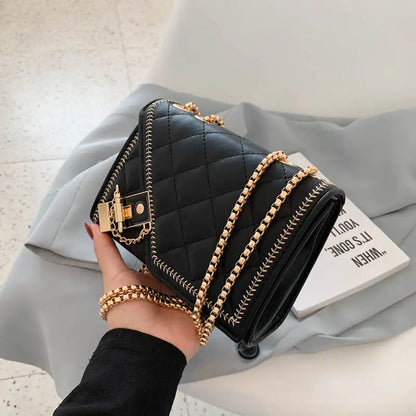 Bag with chain