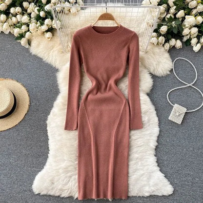 Vestido elegante midi con manga larga