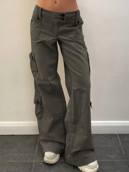 Bell-bottom cargo pants