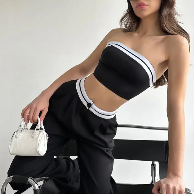 Women's two-piece set with tube top and long pants in contrasting colors