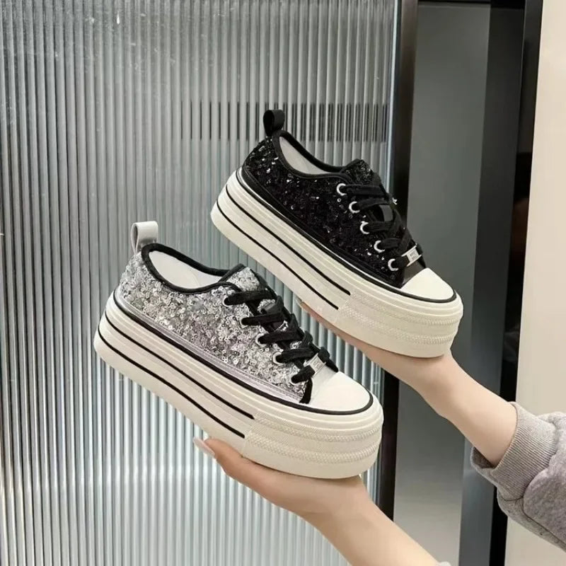 Women's platform sneakers 