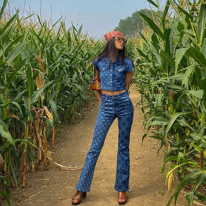 Conjunto Chaqueta Denim con Botón de Corazones + Pantalón