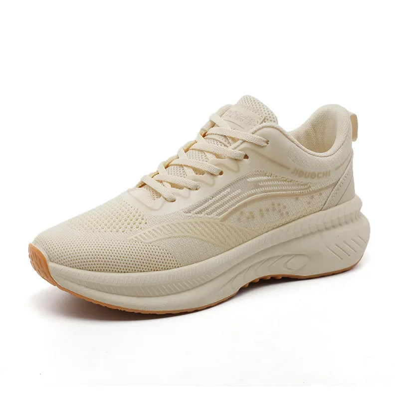 Women's sports shoes