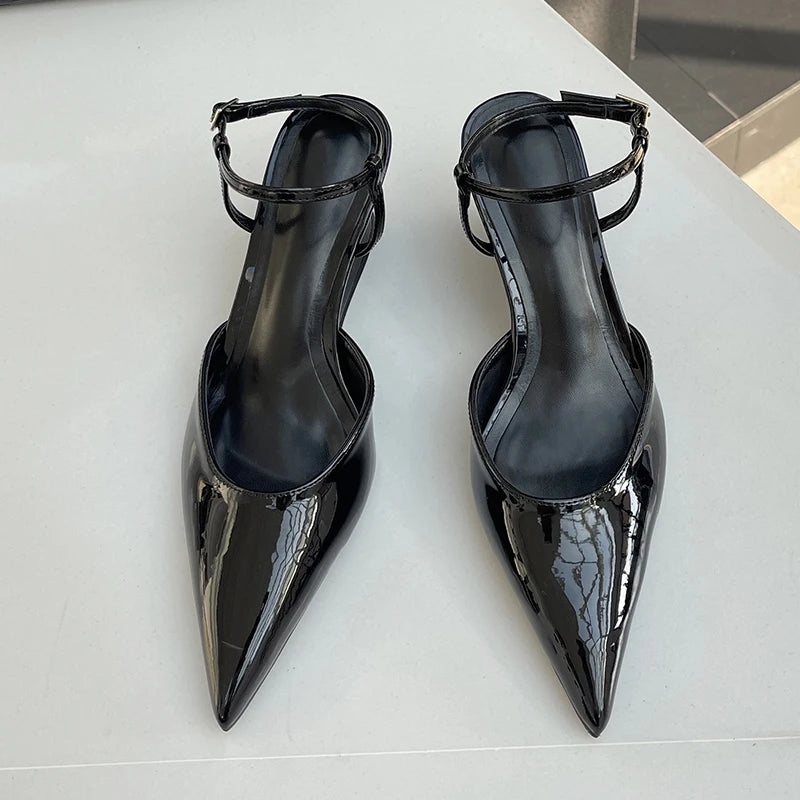 Casual pointed shoes 