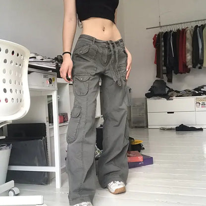 Bell-bottom cargo pants