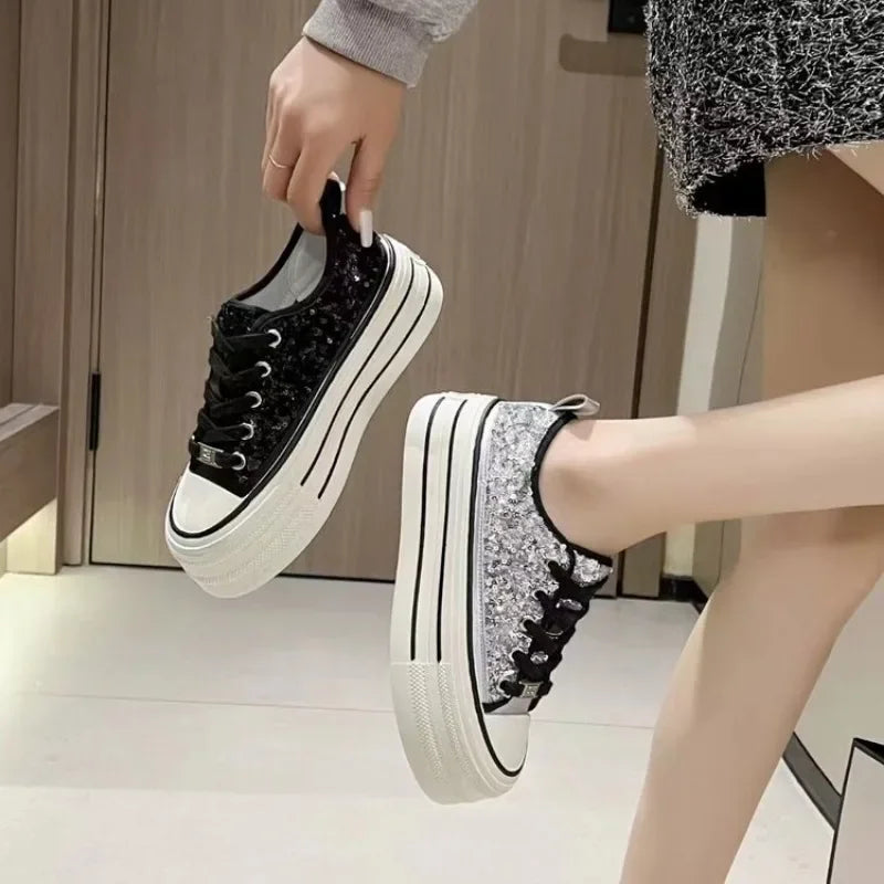 Women's platform sneakers 